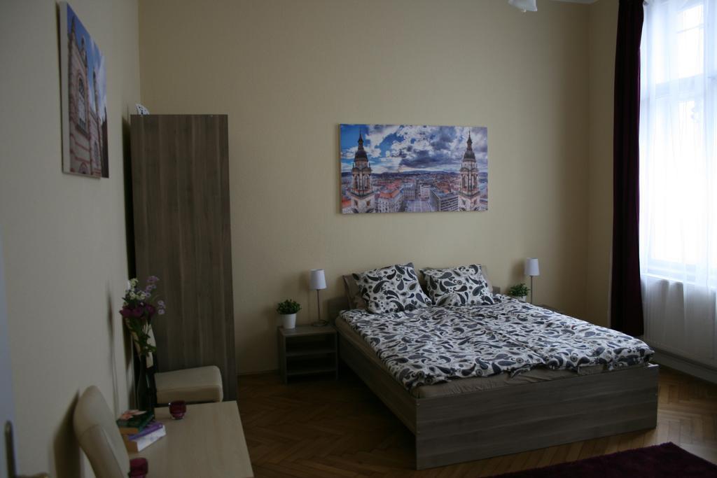 Astoria Downtown Apartment Budapest Phòng bức ảnh